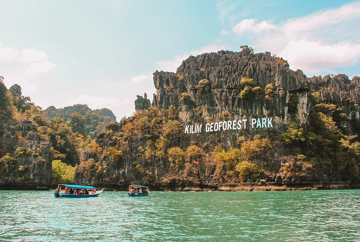 Jelajahi Mangrove Langkawi: Tur Ekologis untuk Alam dan Kebugaran